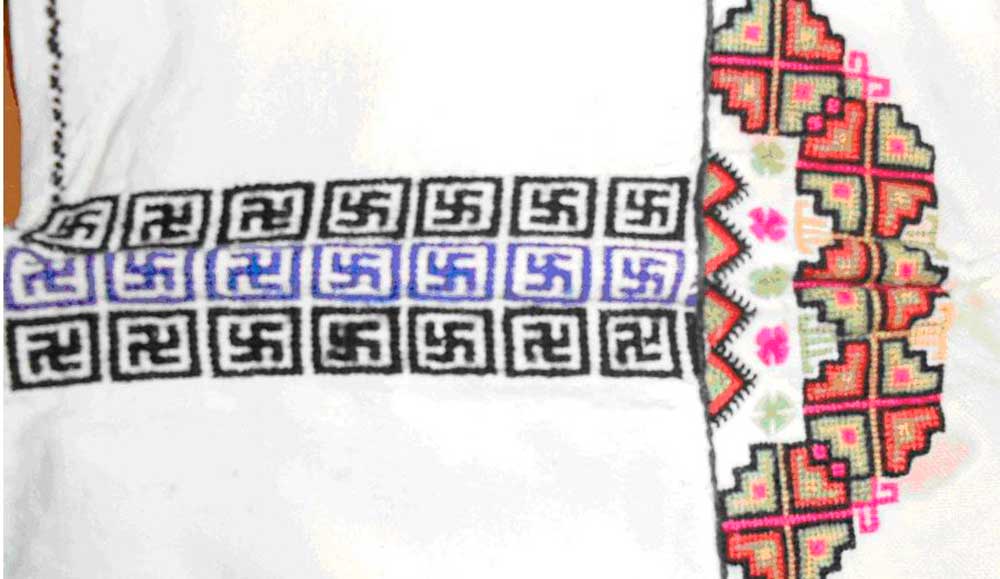 Наплечная вышивка рубахи с. Дракино Торбеевского района